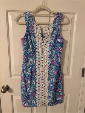 Lilly for target- Sleeveless Blue & Pink Patterned Shift Dress with Lace Trim